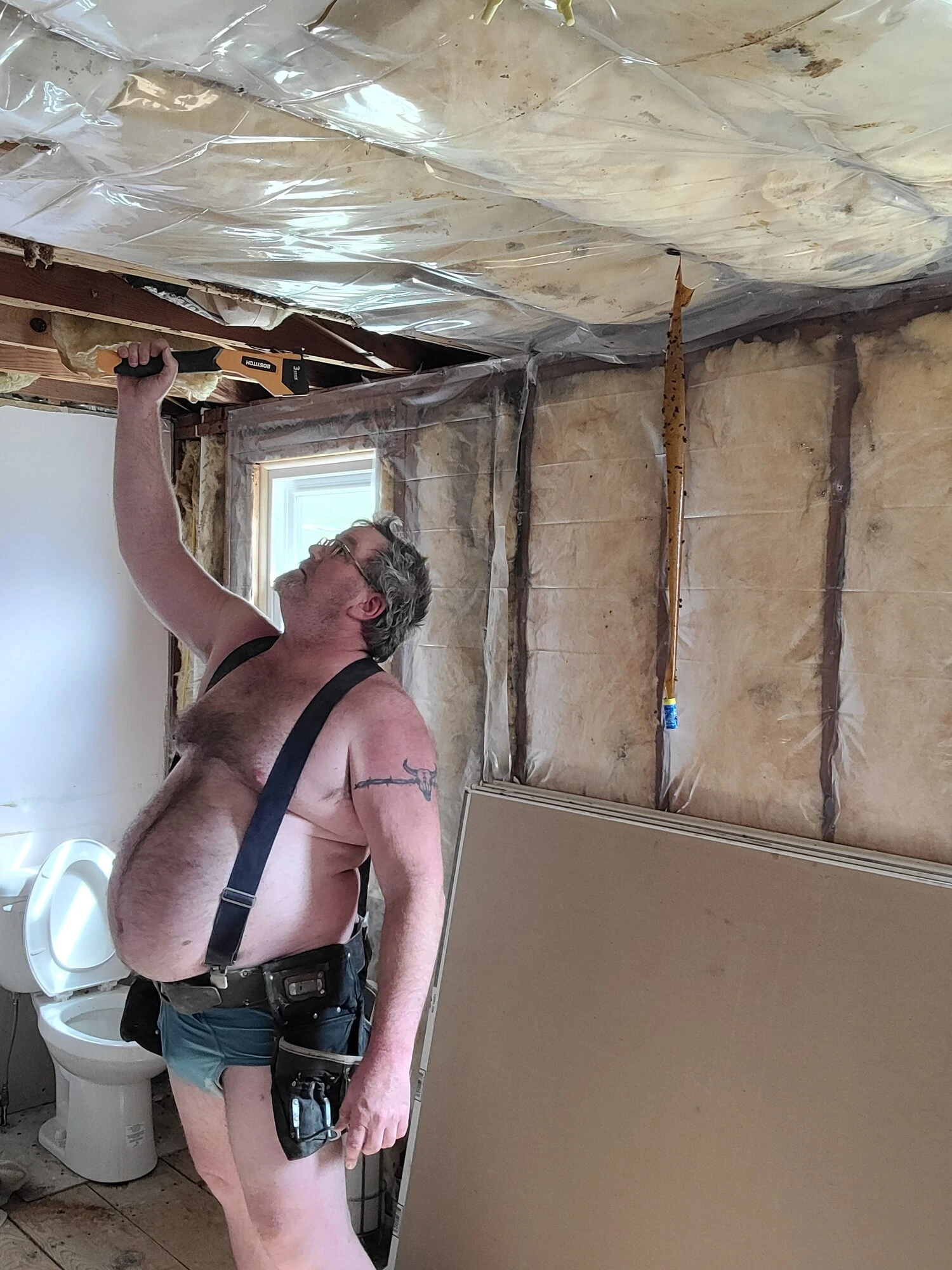 работающий