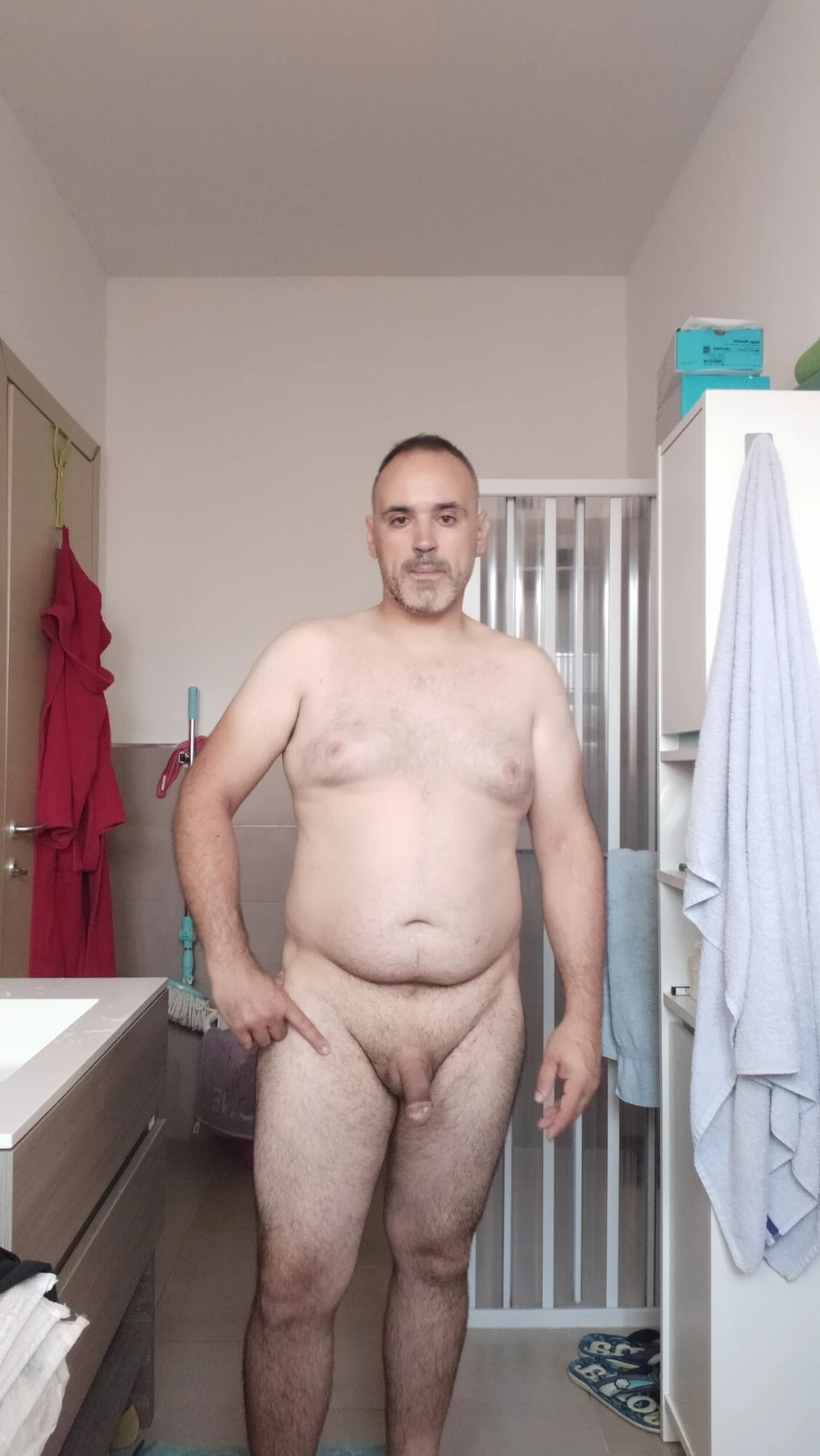 Ragazzo mostra il suo pisellino minuscolo  #3