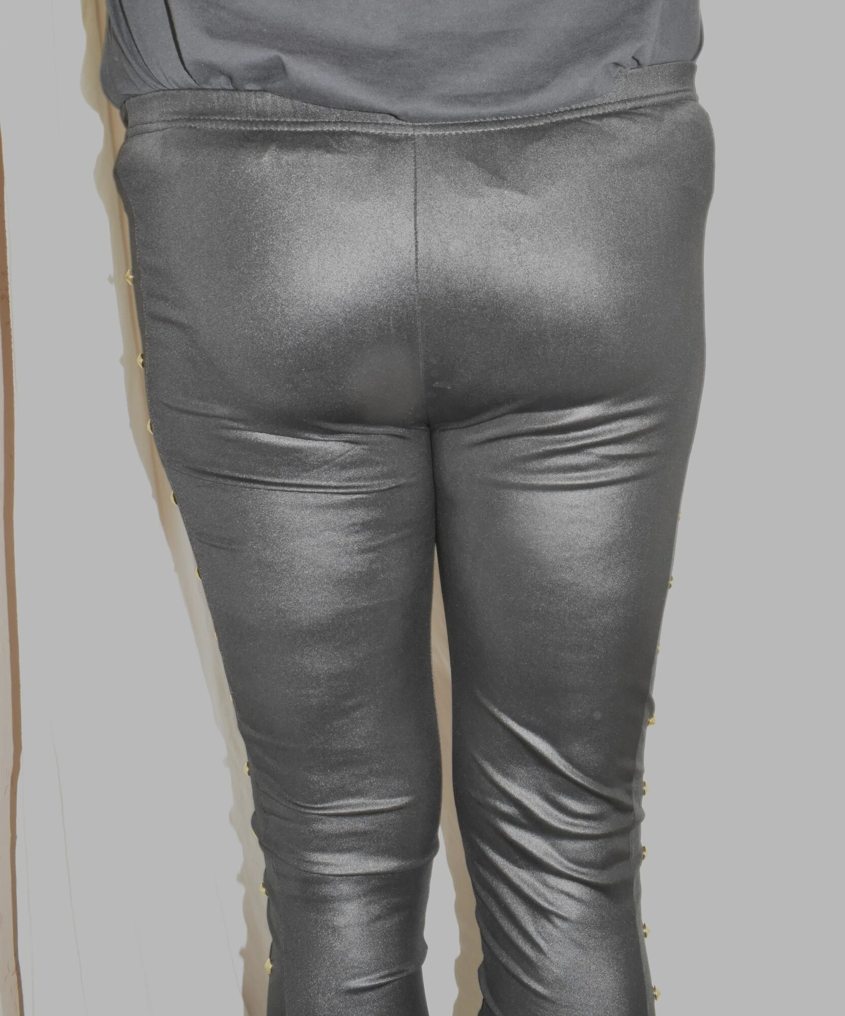 СЕКСУАЛЬНЫЕ ТУГИЕ ШТАНЫ.