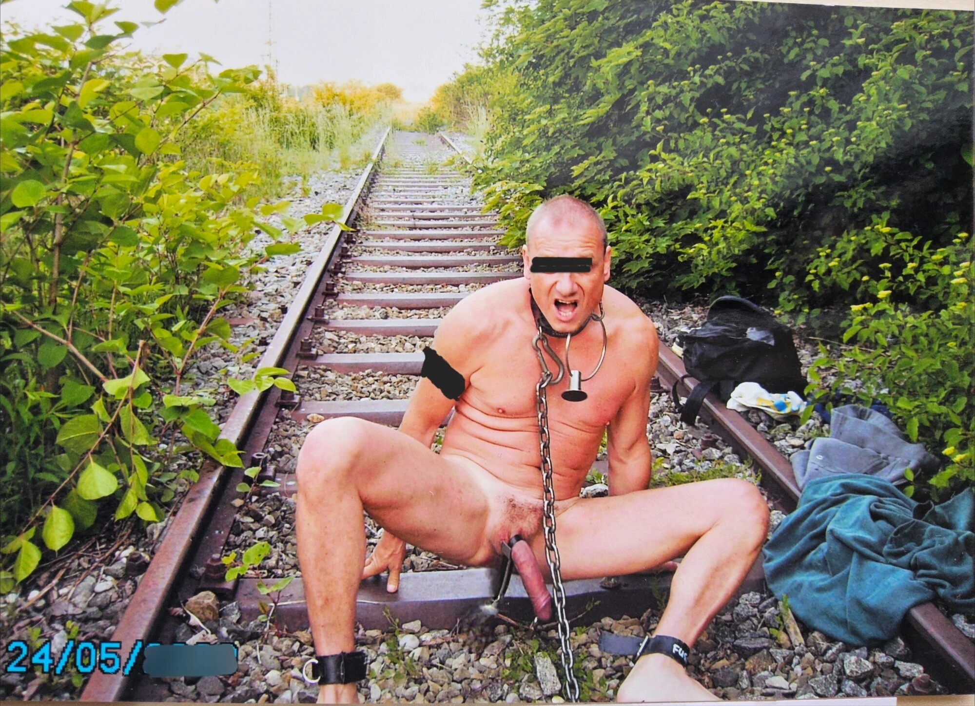 Demiryolunda açık havada köle! (kullanımda değil) acayip