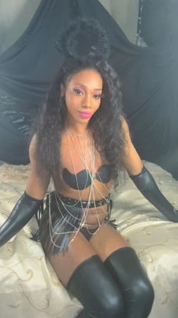 Siyah ts Victoria gizli görünüm