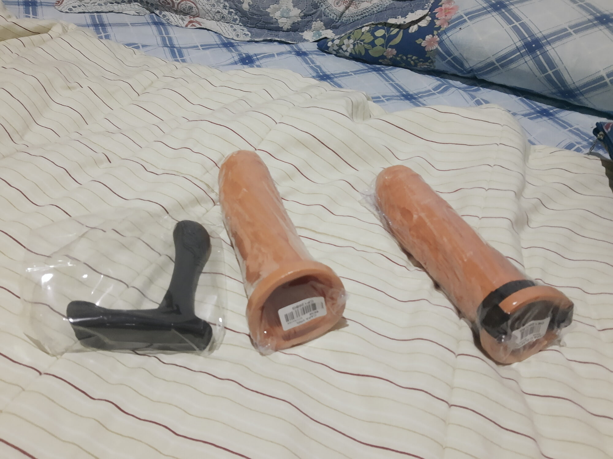 Here I show you some of my new toys. 