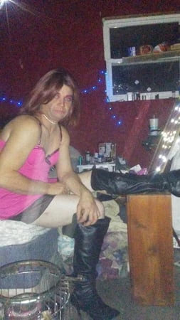 kadın kılıklı e