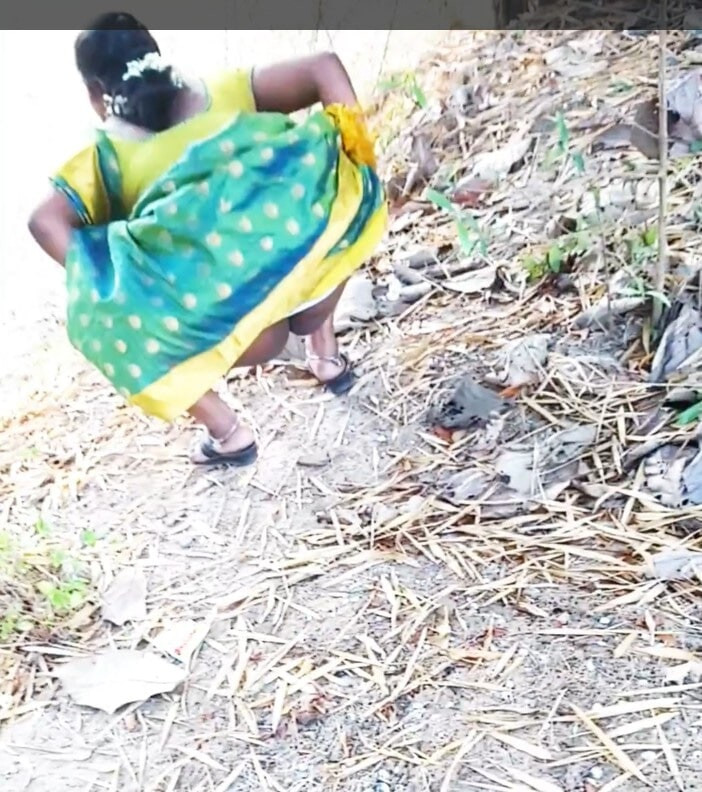 Lavanya Peeing