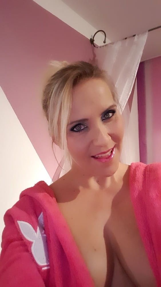 Julia Pink - Pembe Bornoz