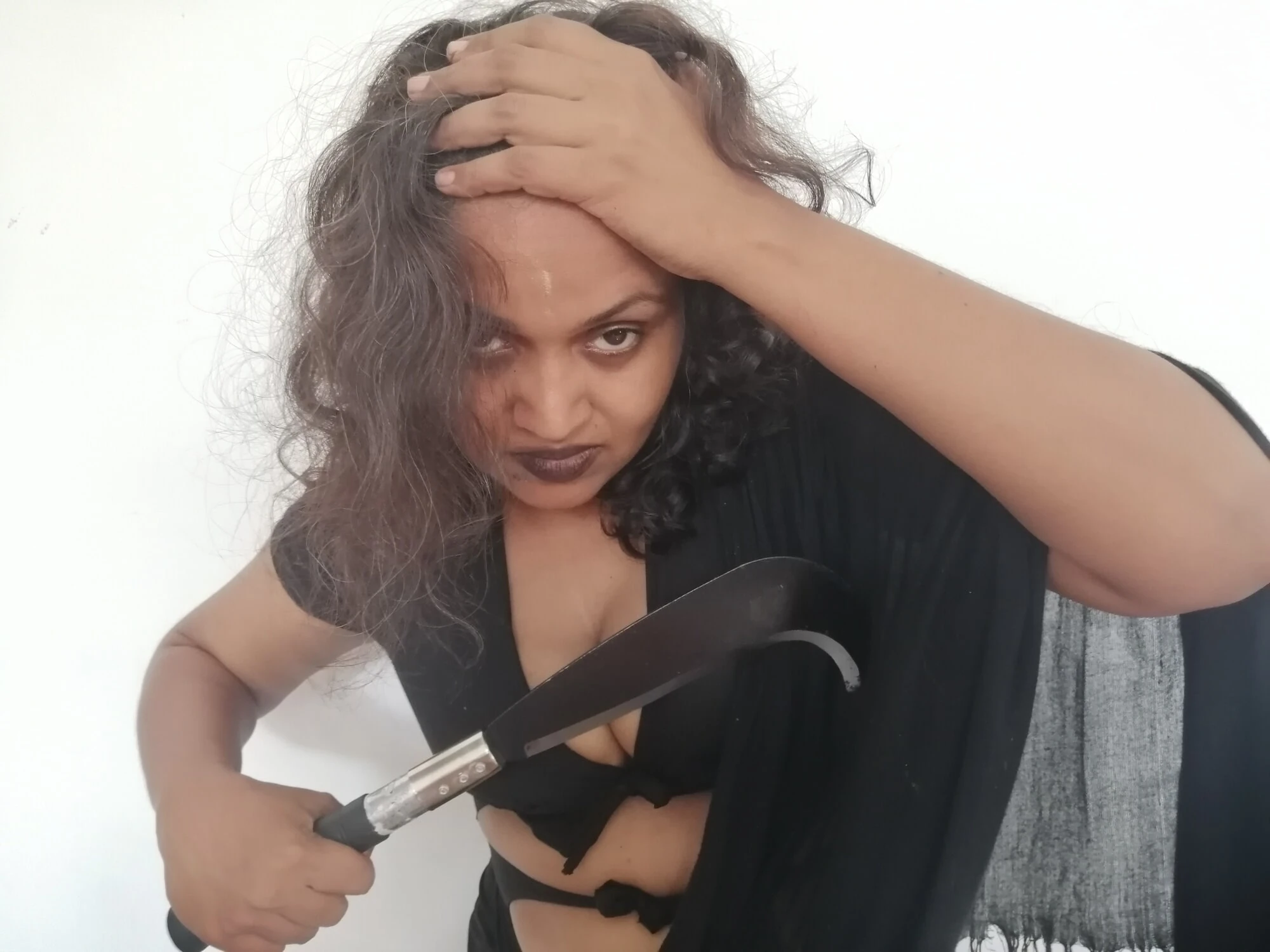 Desi Chudalle ka Pyasa - Horny Indian Witch