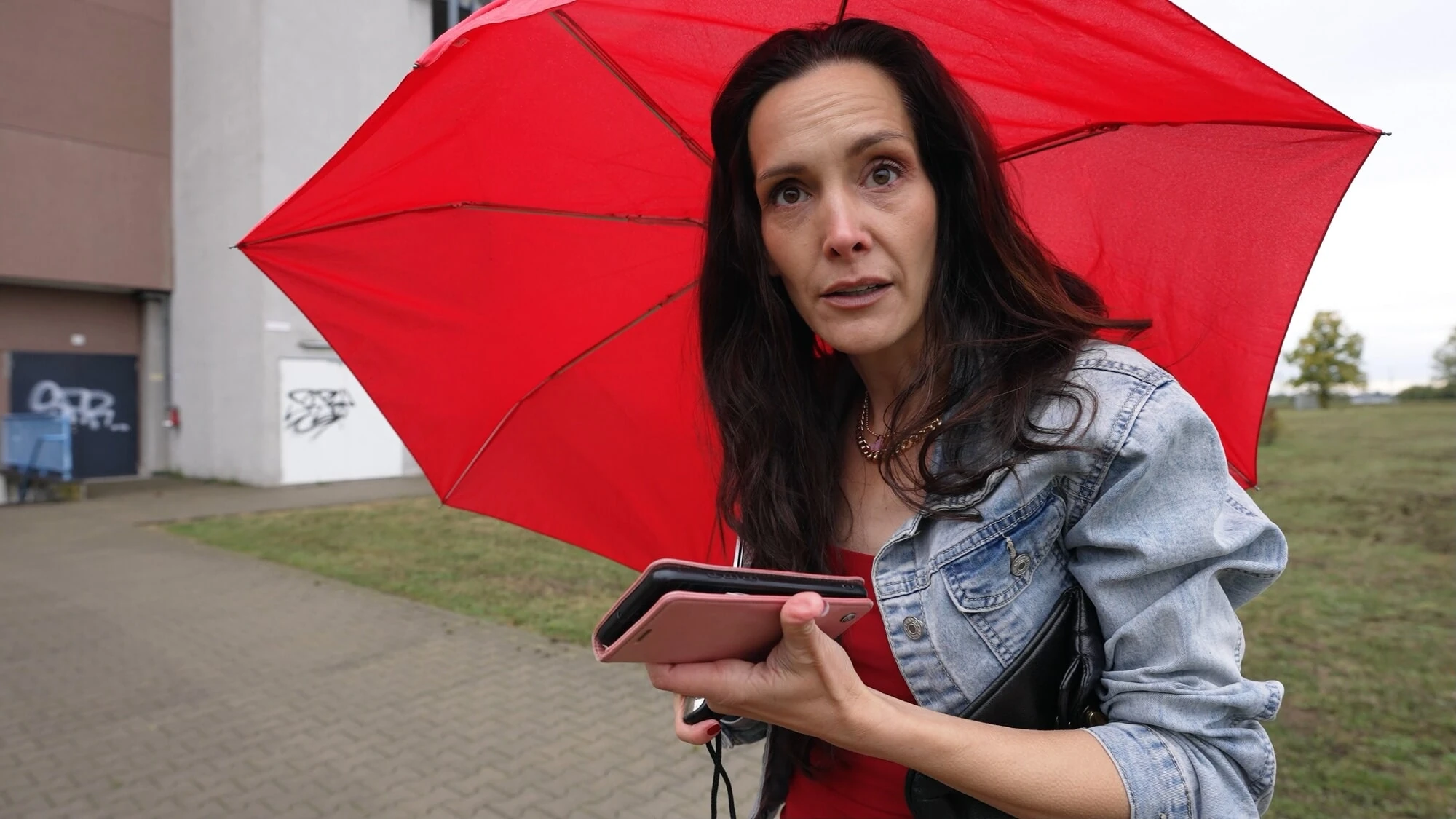 Кастинг с худенькой австрийской зрелой Mia Moon - GERMAN SCOUT