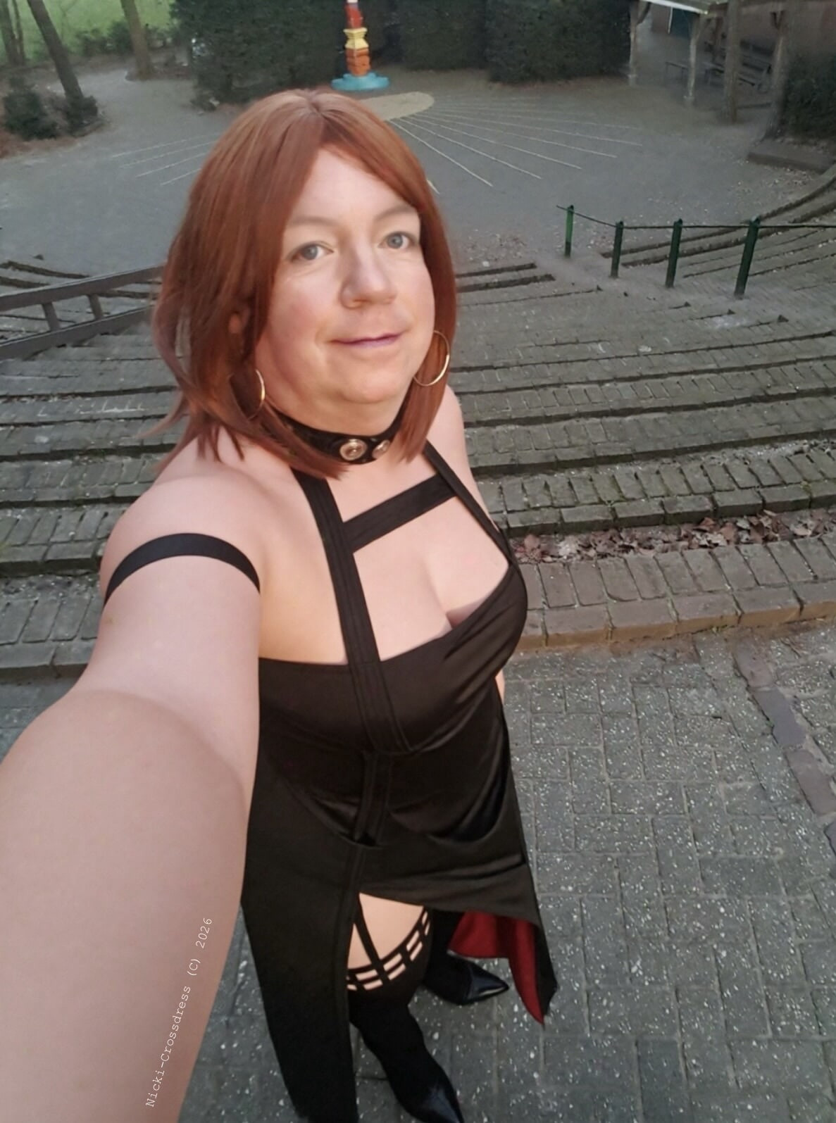 Neden gotik tarz bir kıyafet vermedin - Nicki-Crossdress