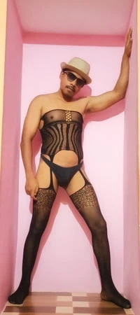 Çoraplarımın içinde seksi halim