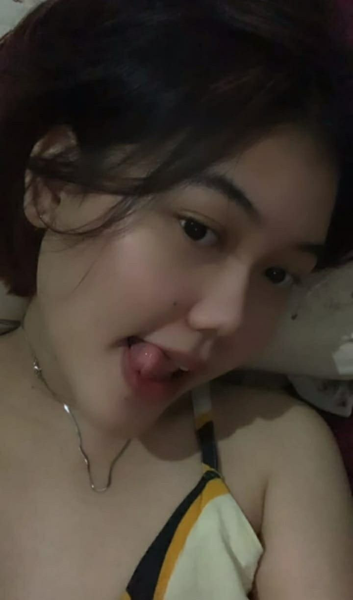 Hale semuanya aku renata 