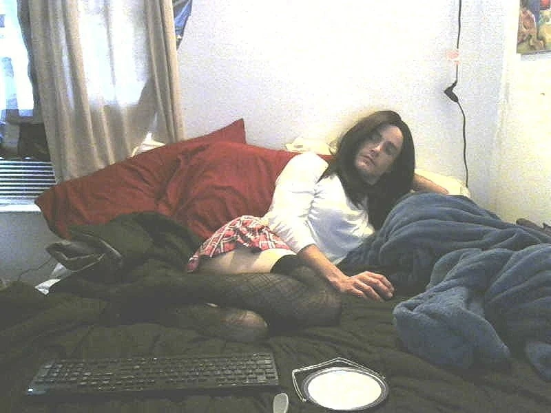 Samantha Cole Profile Pics