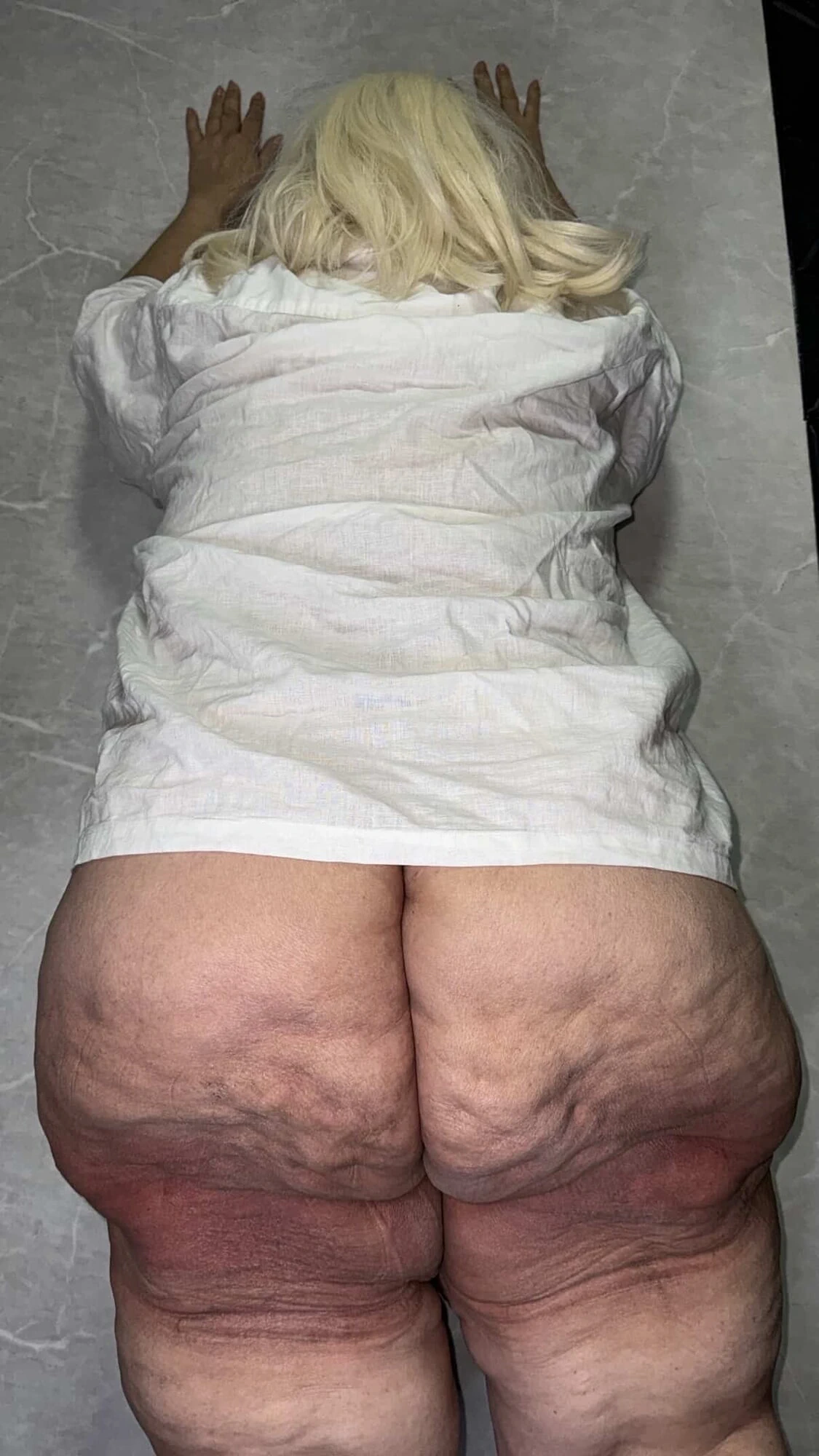 Gömleğimi düğmelesem mi?