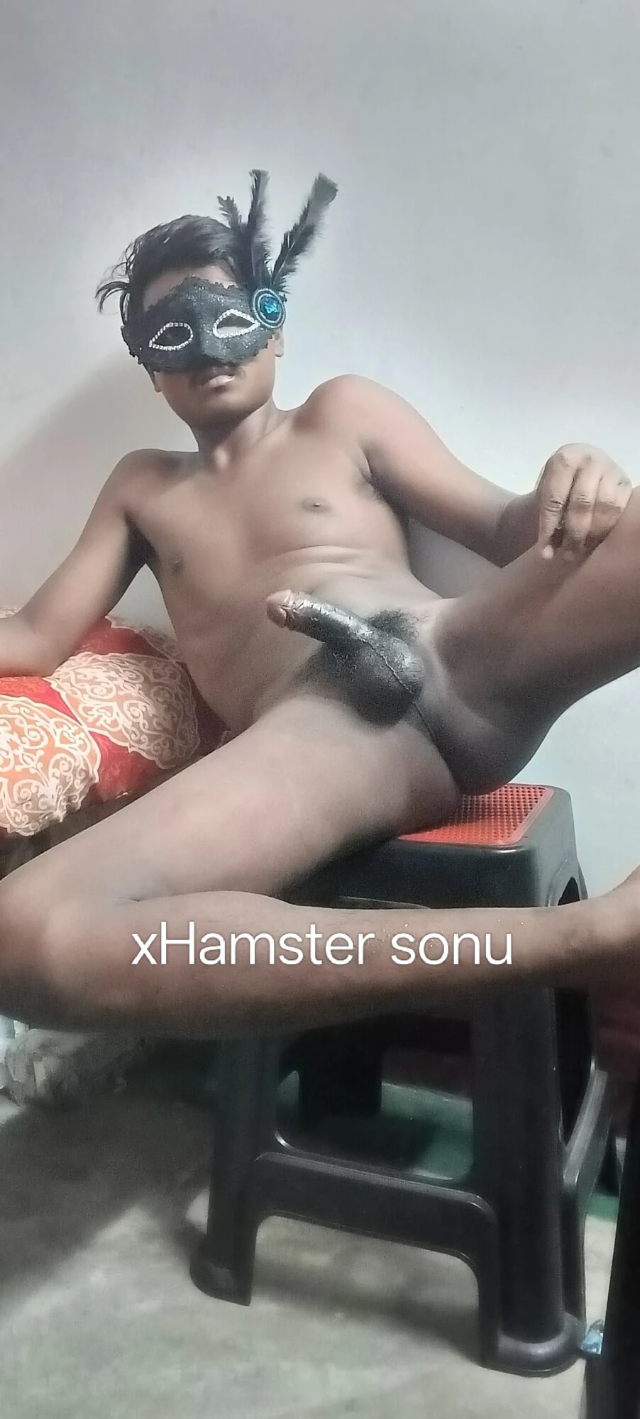 Ben ek oğlan hu ok mujhe ek kız ki jarurat hai
