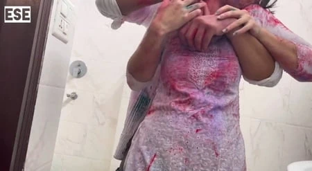 En iyi arkadaş ne holi ke din chood diya