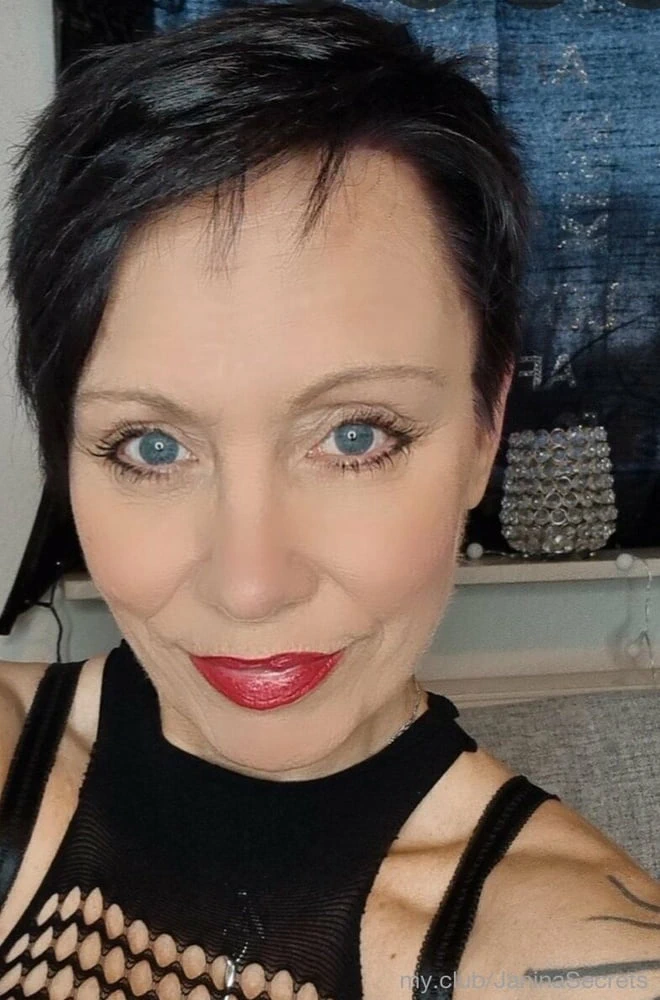 JaninaSecrets  Free Photos