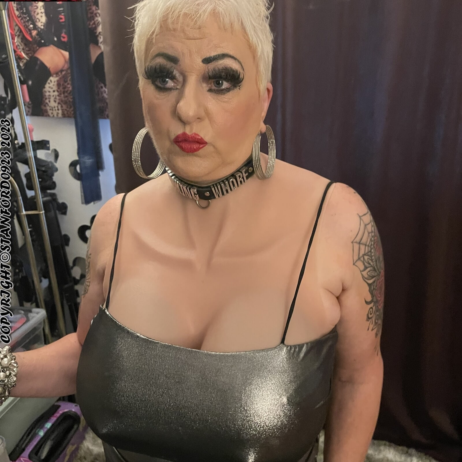 SHIRLEY ÜVEY ANNE AZDıRıYOR