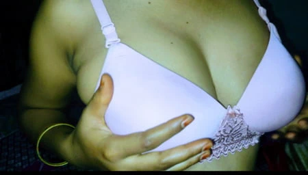 Ateşli göğüsler için yeni sütyenim