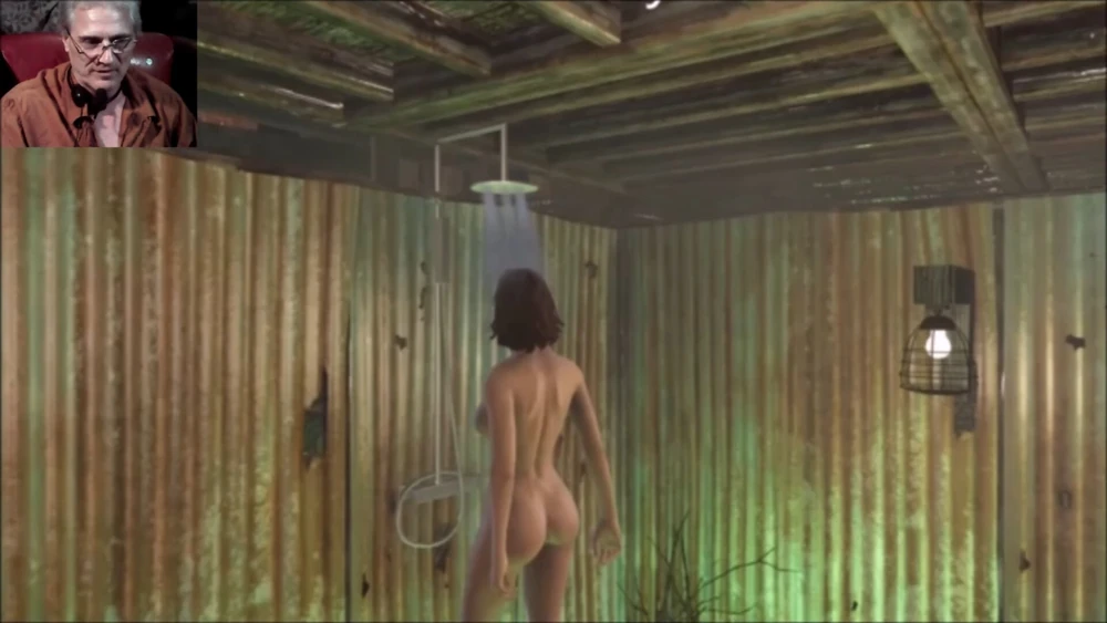 Red needs love from her comrad soldiers #2