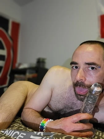 Dildomu emmek