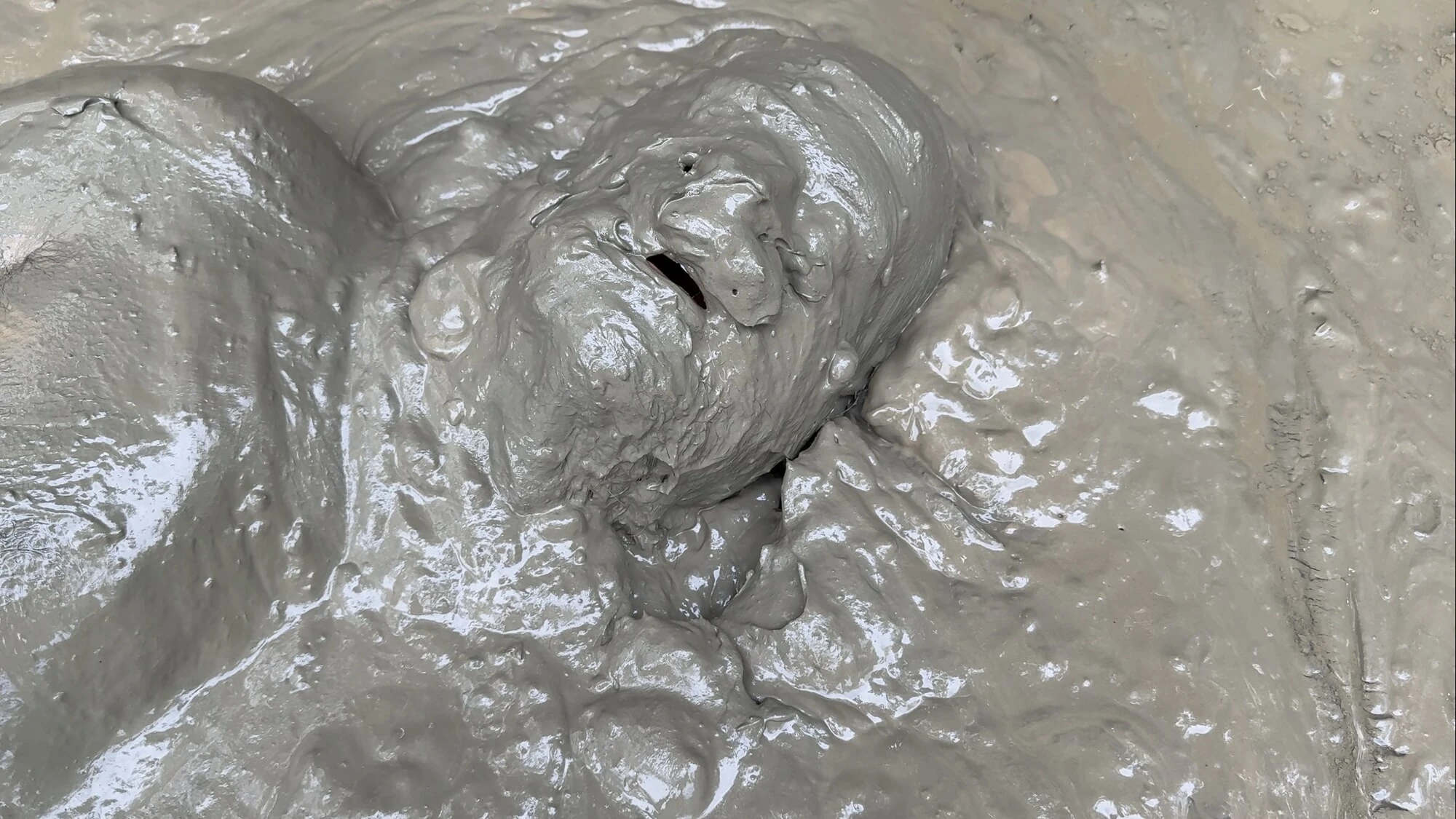 ÇEKIM : ÇAMUR BONDAJı