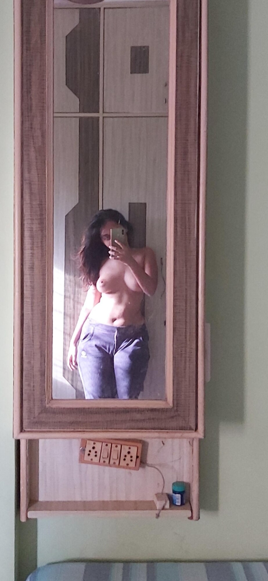 nude mumbai girl