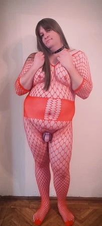 Sissy orospu kırmızıyla