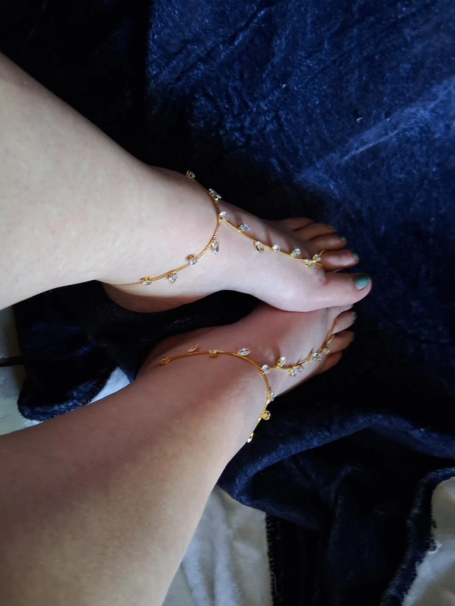 Mmmmm ayaklar... Ayak parmaklarımla hastalandım baba😘