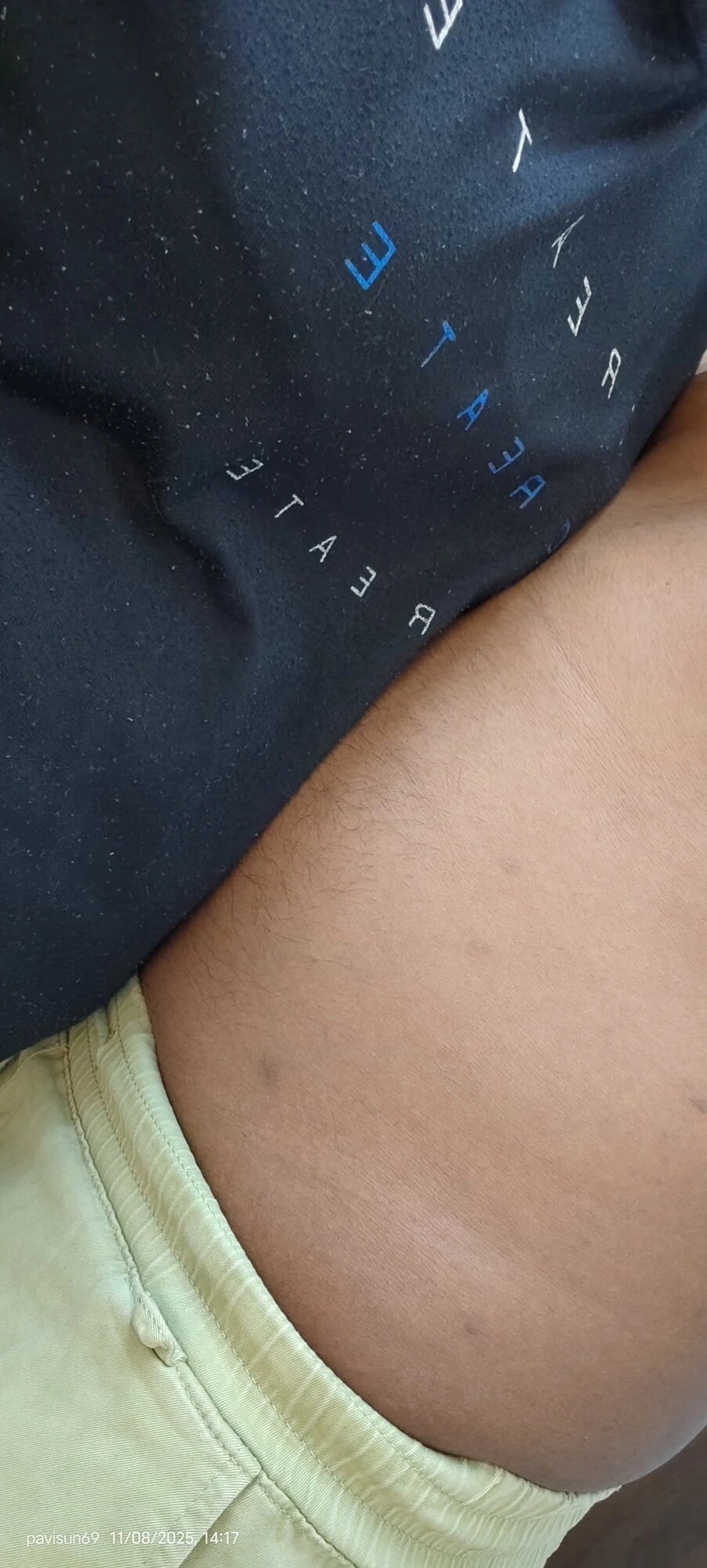 Пара показывает