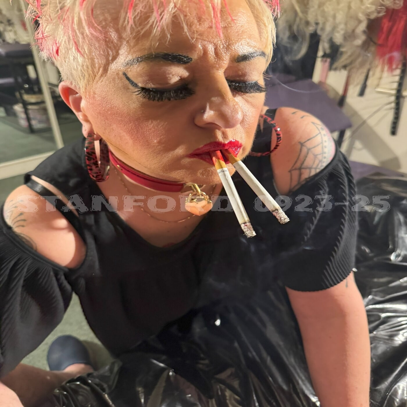 MISS SMOKE GIVES BLOWJOB PT 1