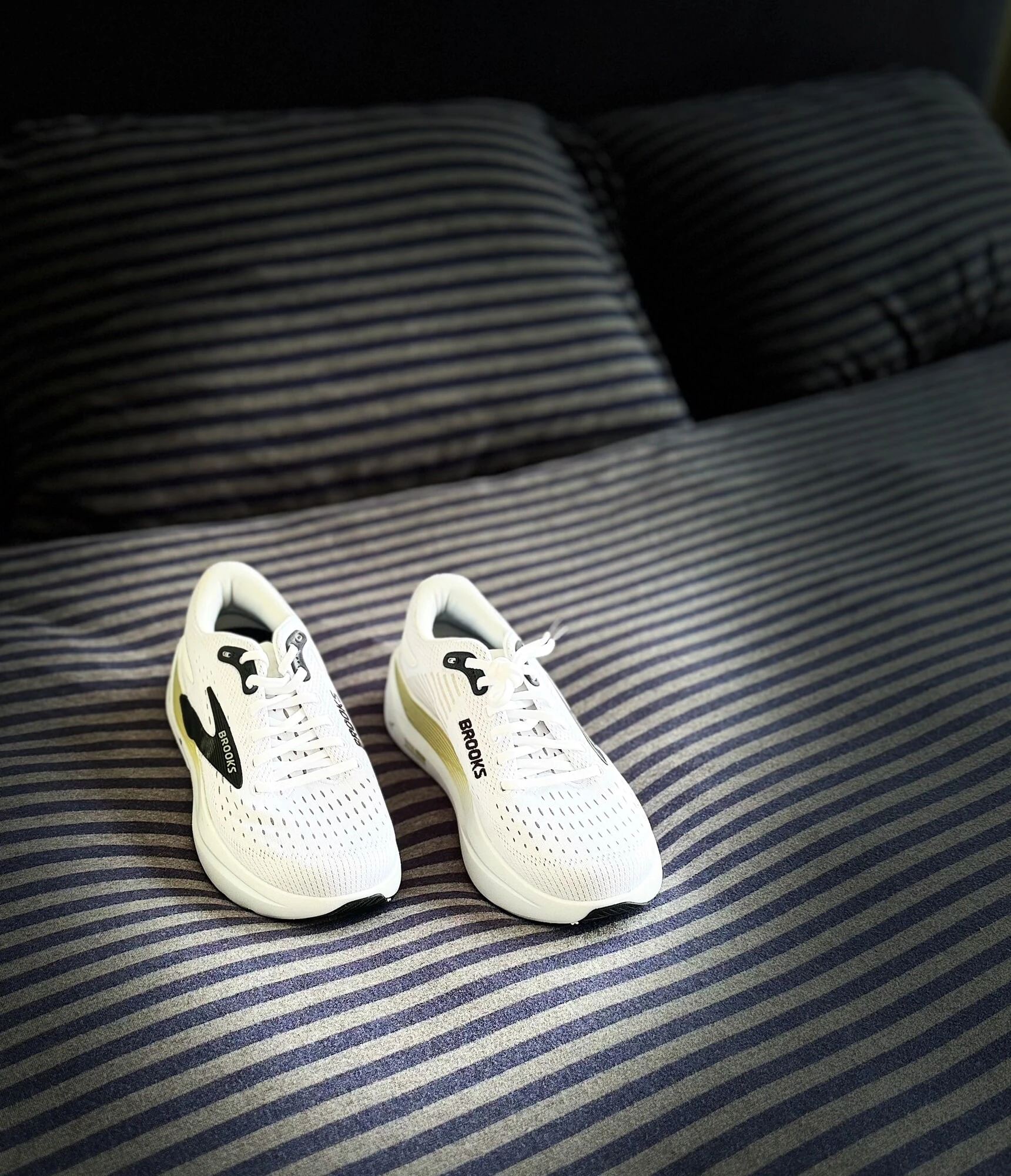 Brooks Ghost Max 3. Beyaz 2026