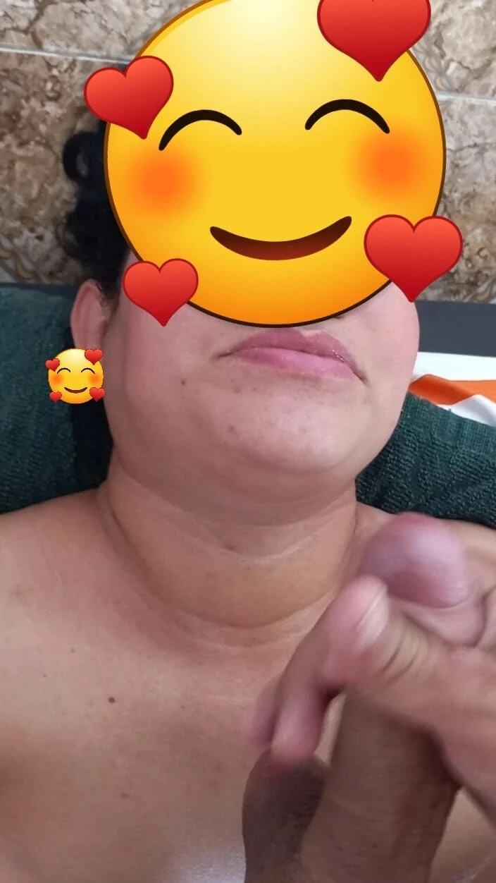 Gorgeous Desi Mature tager det hele – hals og røv