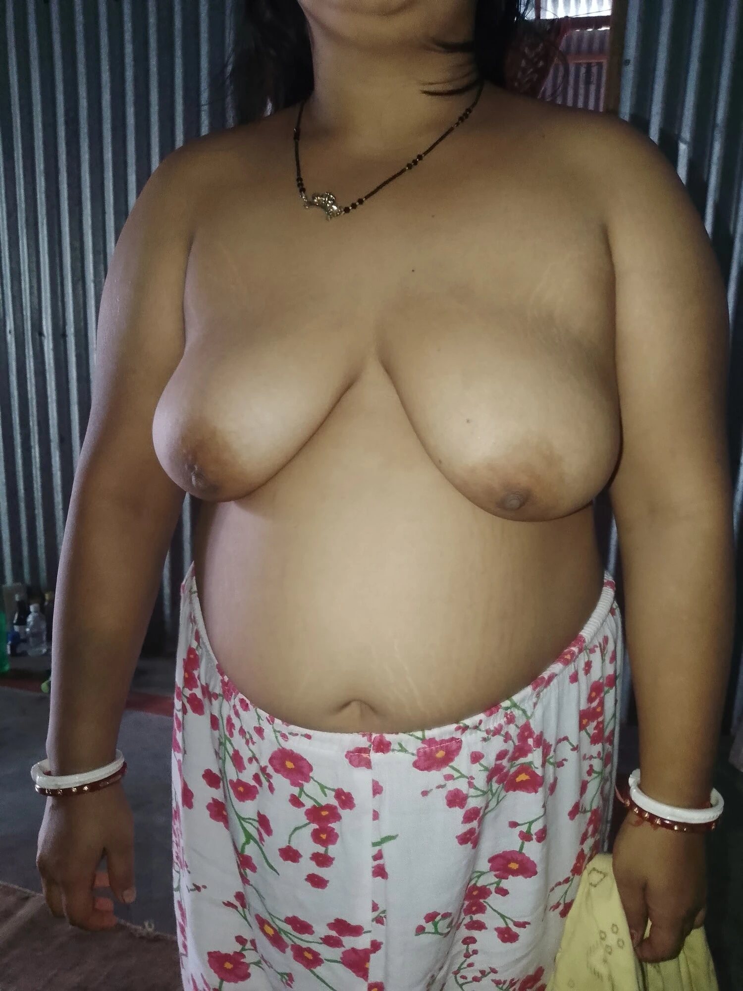 Evli kadın büyük göğüsler