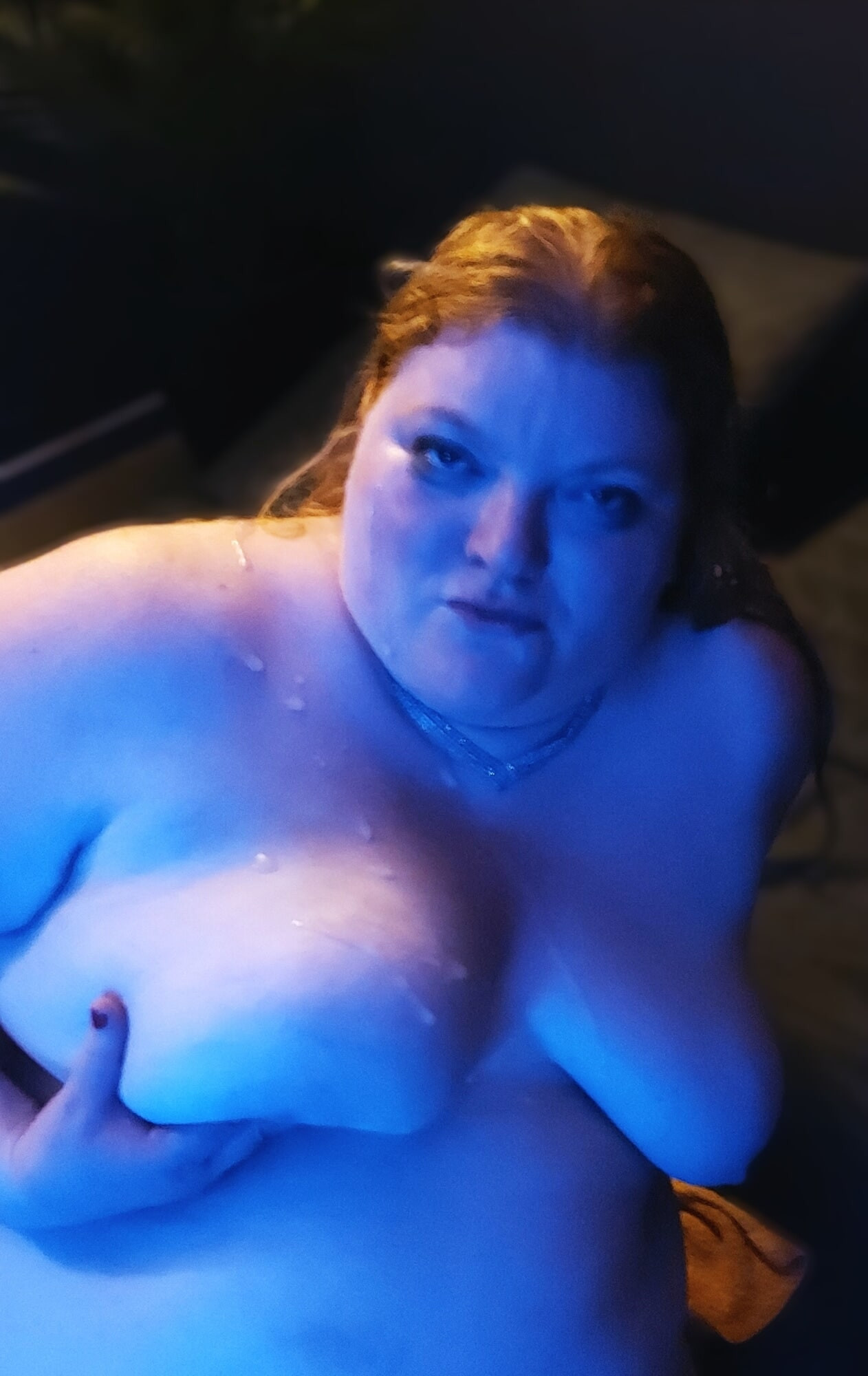 BBW Wife Miss Lizz naughty at the Spa