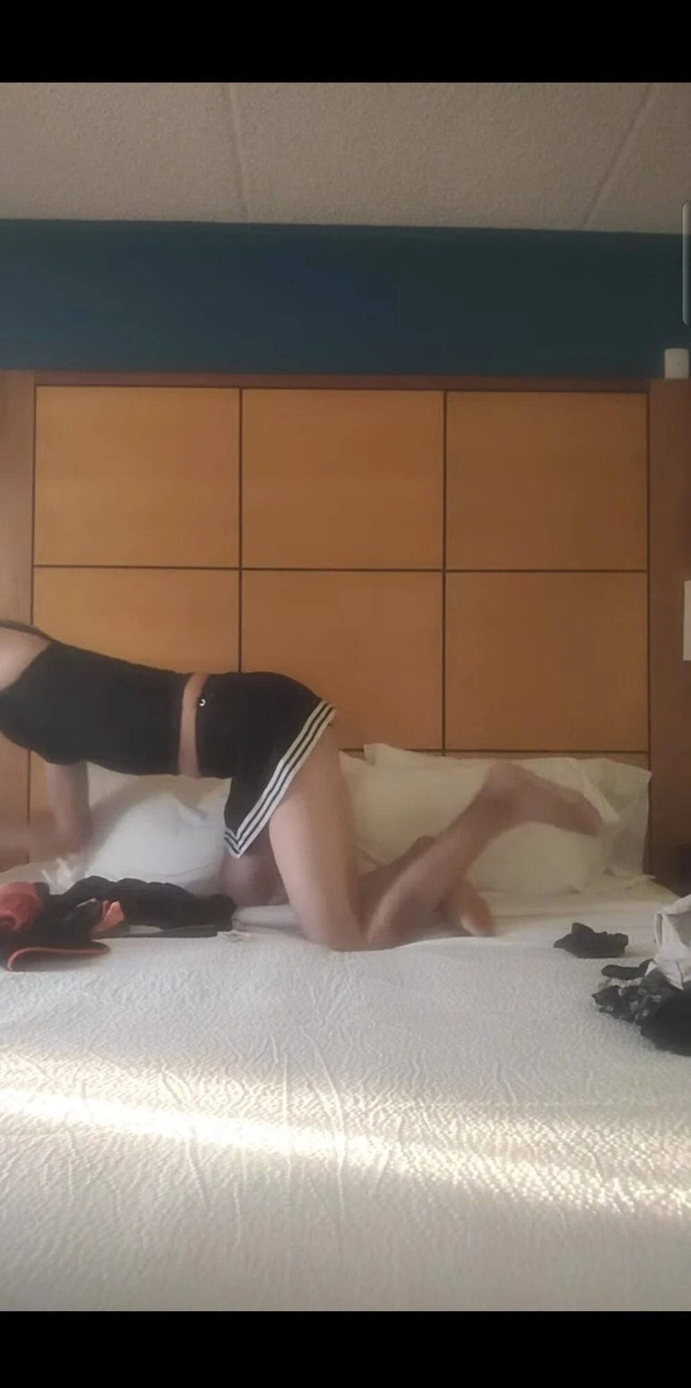 Biraz ekstra ile farklı kıyafetler deneyen daha fazla kıyafet