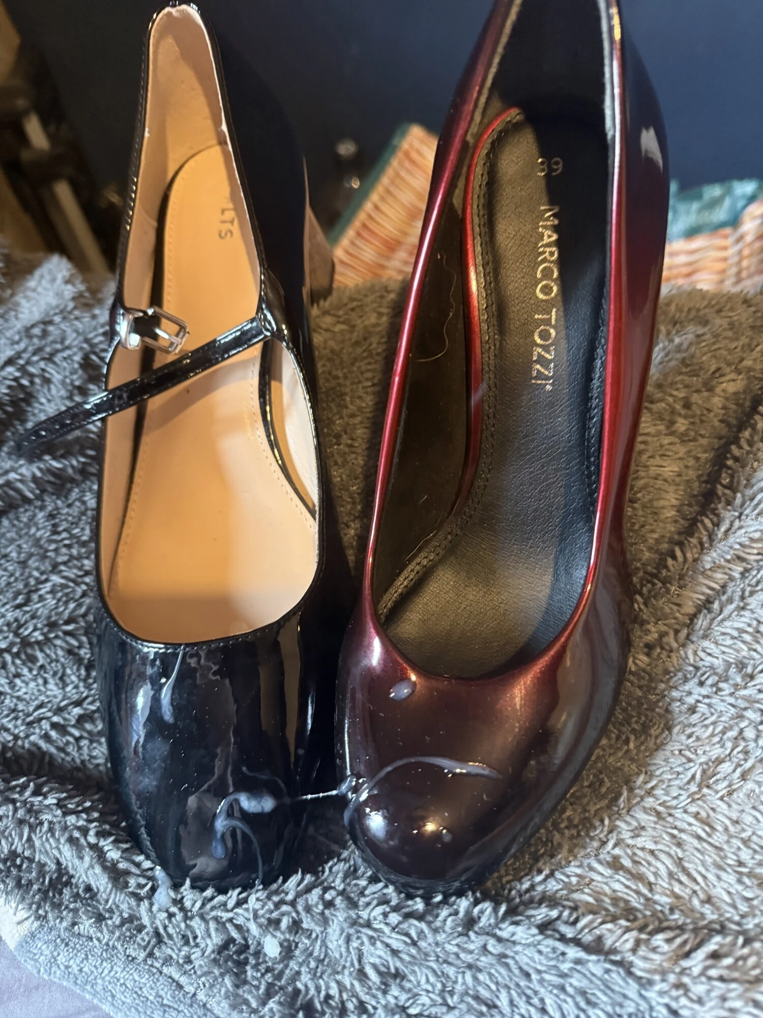 Topuklu ayakkabılara boşalma