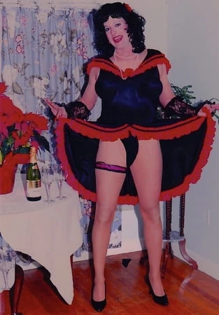 Flamenko dansçı kıyafetimle ben, bazı farklı görünümler