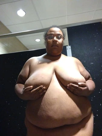 Ssbbw orospu jessica jones halka açık tuvalette kışkırtıyor