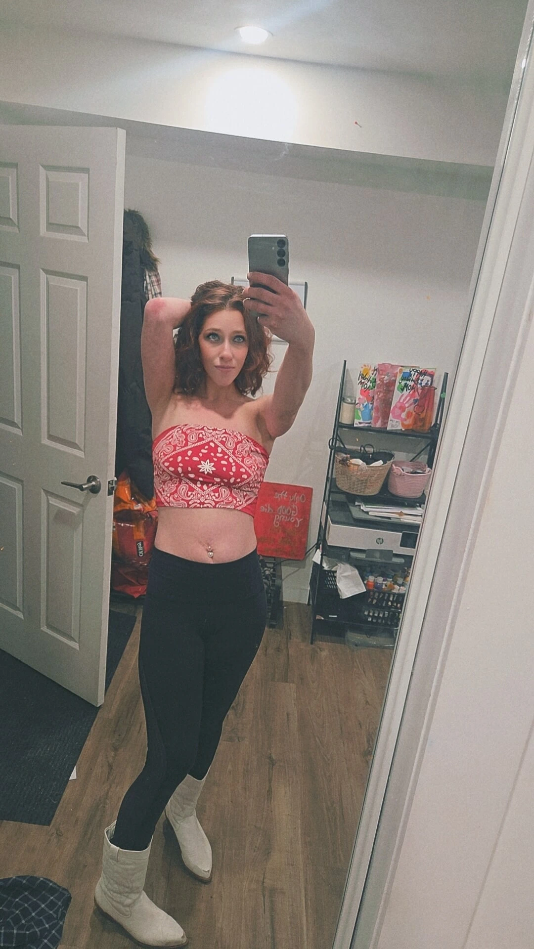 Günlerce orta yaşlı seksi kadın 