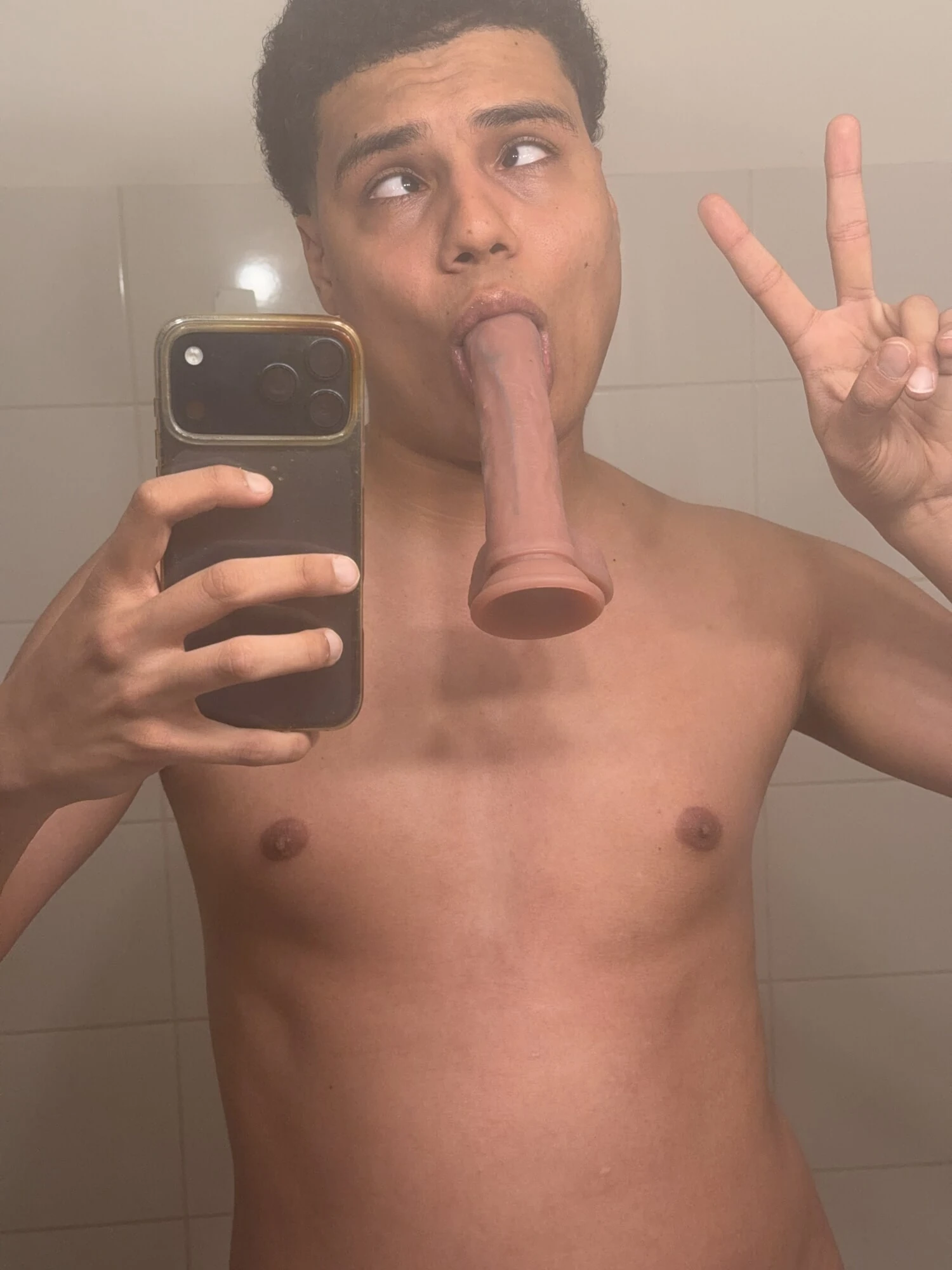 Leroy Schoeller Bitch