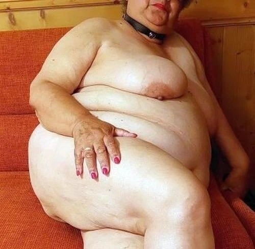 Maria, olgun, kalın, itaatkar nine