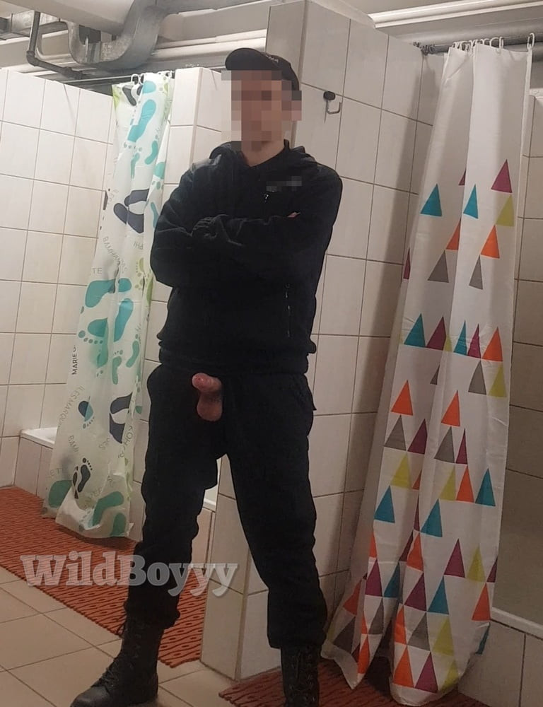 Security Guard 11