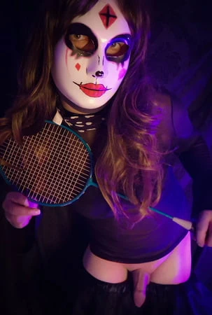 Karanlık, ateşli, tenisçi