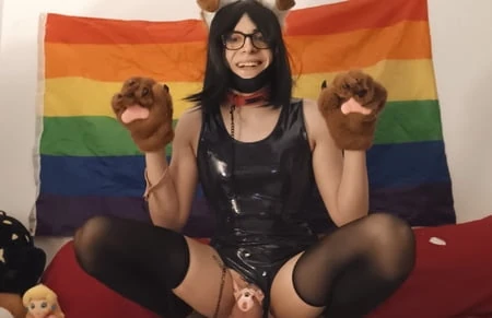 Princesstheo sissy köle petplay eğlencesi