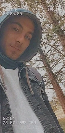 Yardıma ihtiyacım var, 28 yaşındaki bakire, bir kadın arıyorum