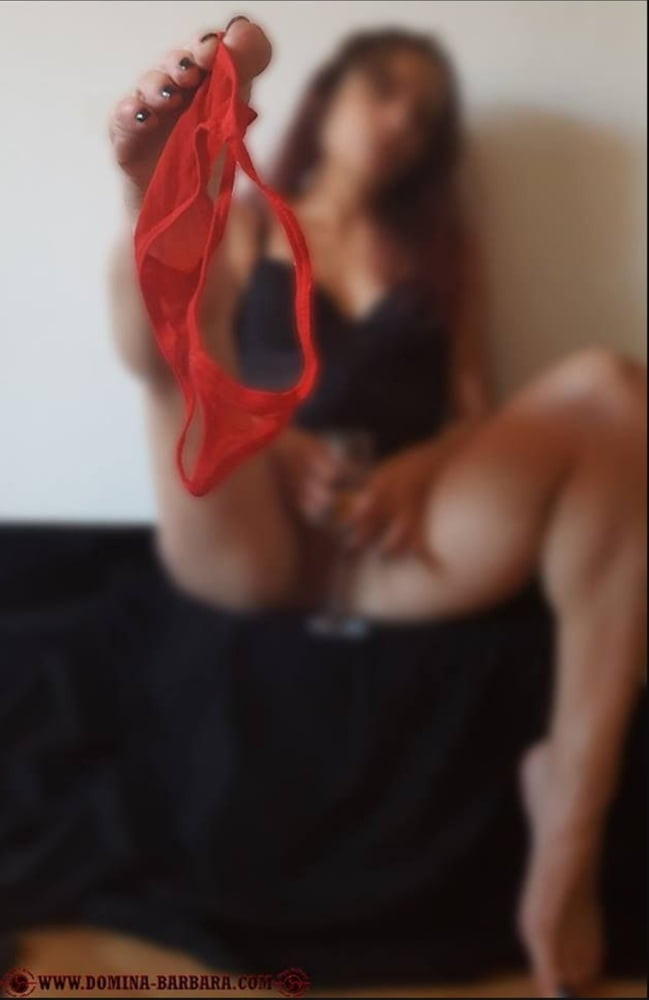 Mistress Barbara ayakları