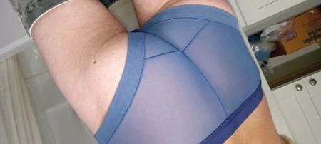 Küçük Sikiyle Bekaret Kafesindeki Sissy