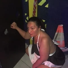 Либертина Нэнси в секс-шопе