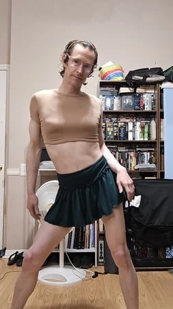 Sissy Soyunma Şovu