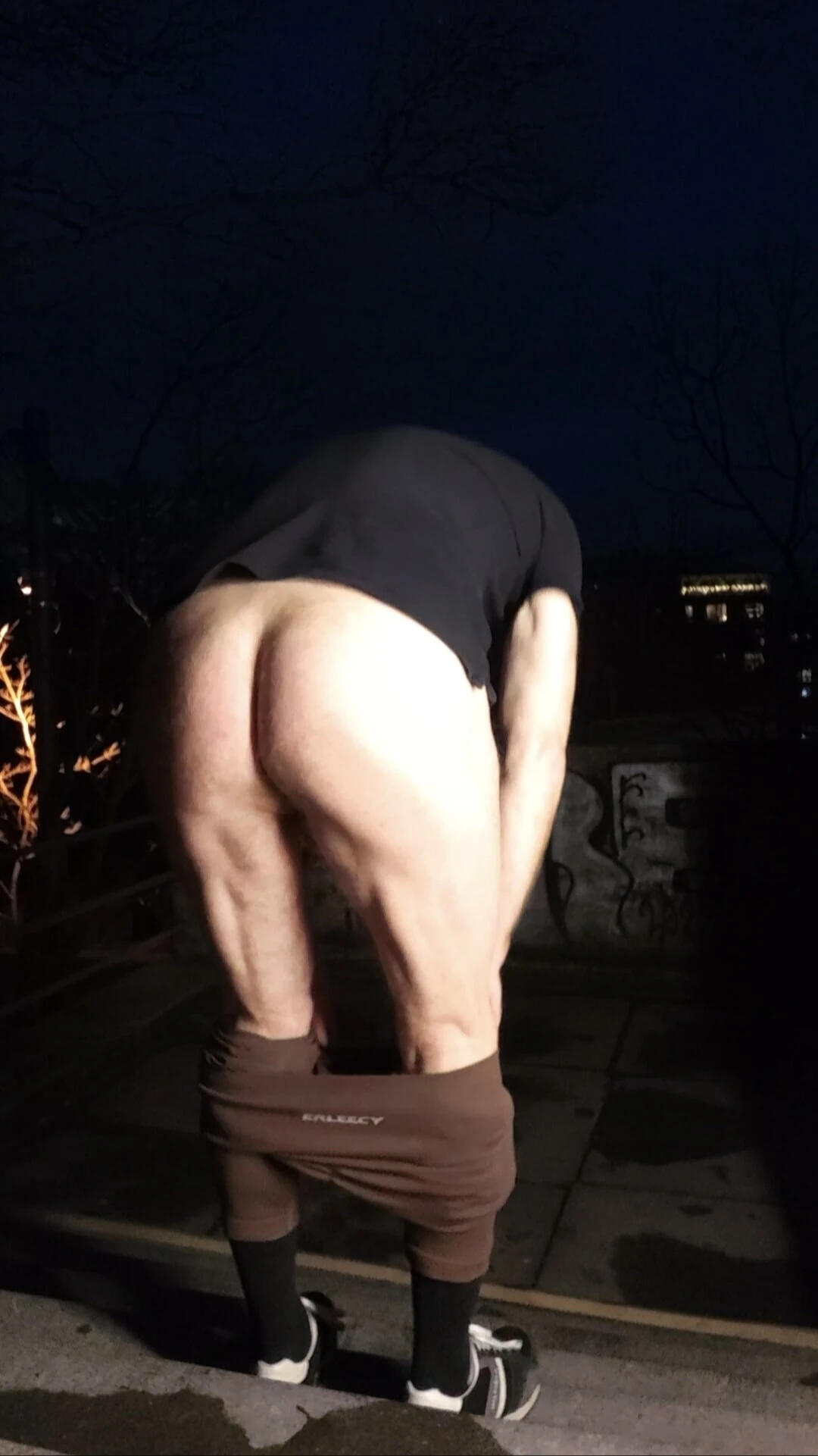 Pantolonu indir