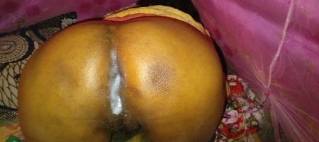 Auntywife ki gand per Mal jhad Diya 